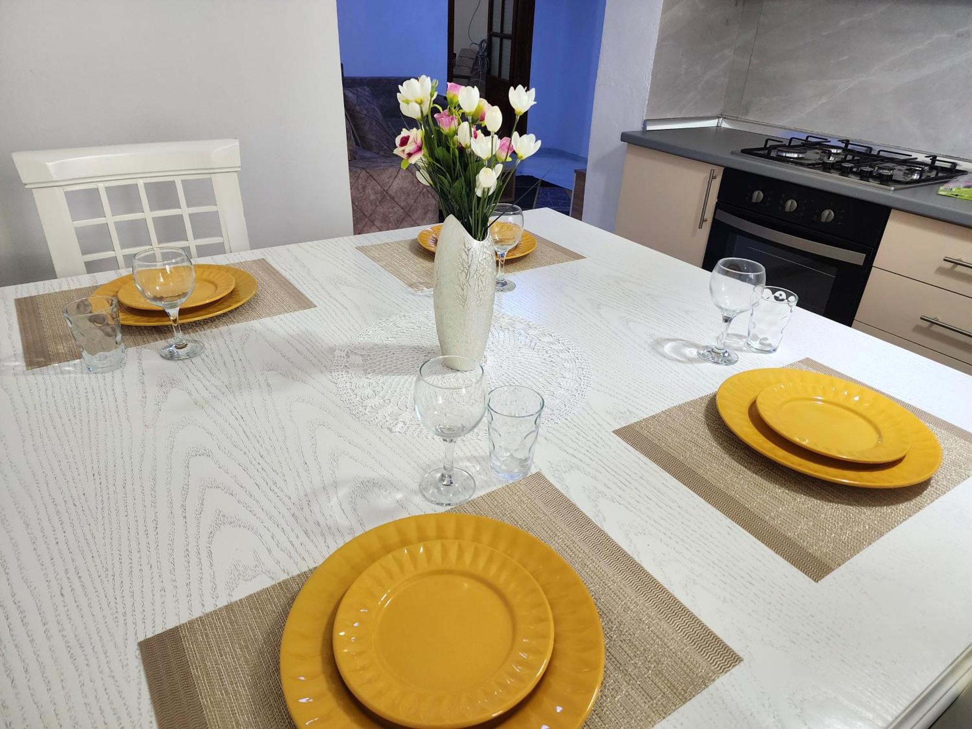 Eden Guesthouse Durrës 外观 照片