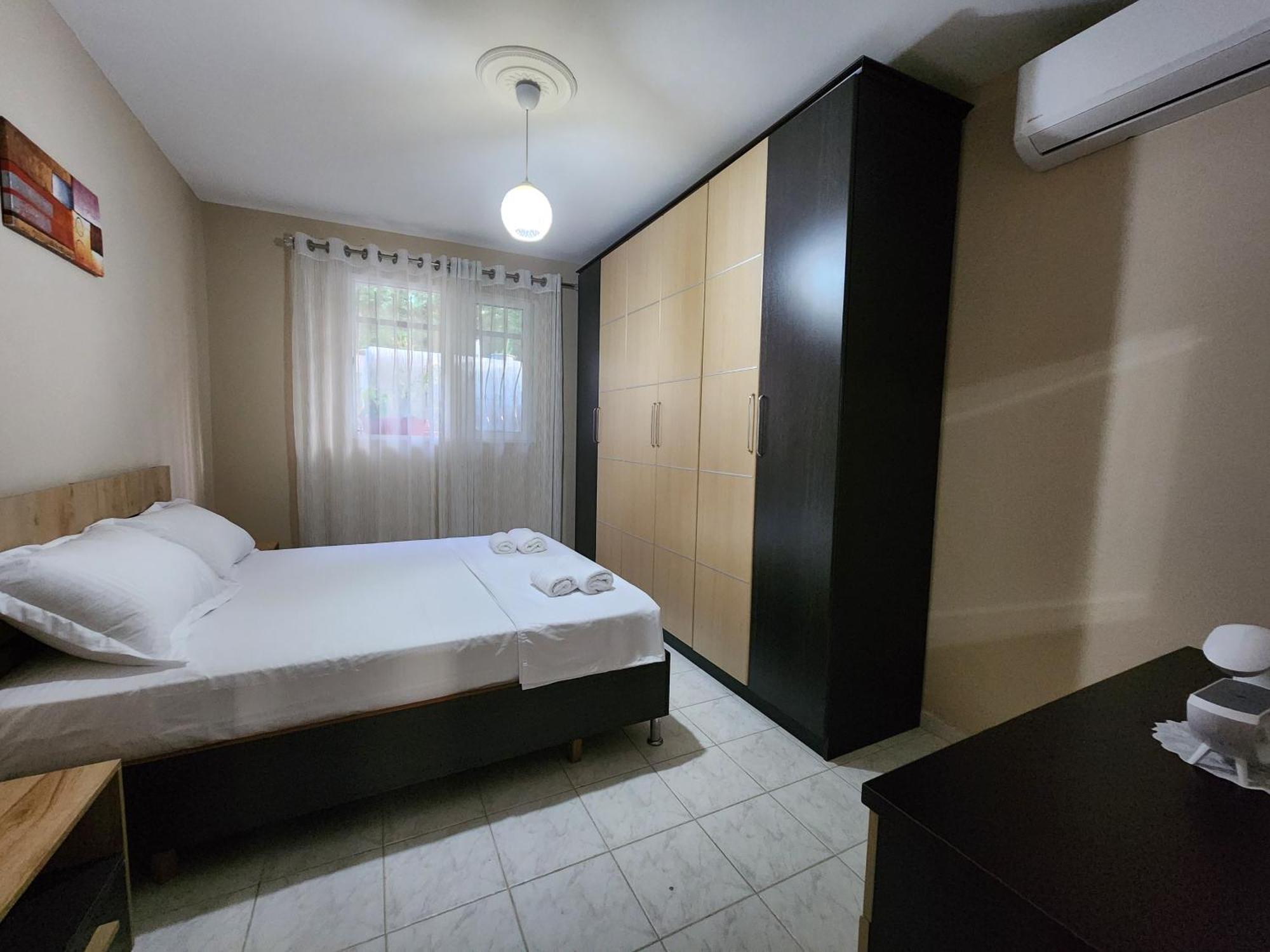 Eden Guesthouse Durrës 外观 照片