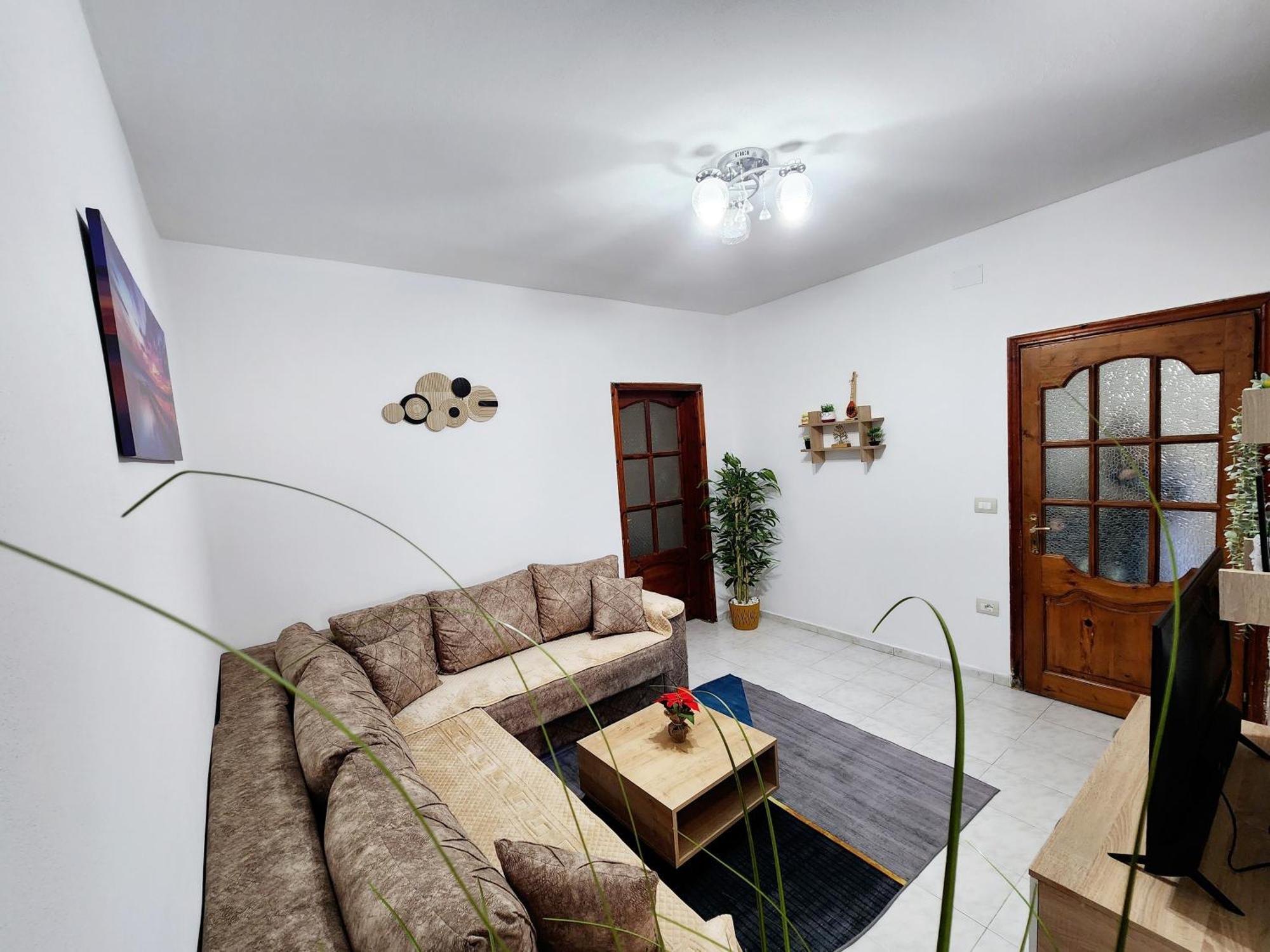 Eden Guesthouse Durrës 外观 照片